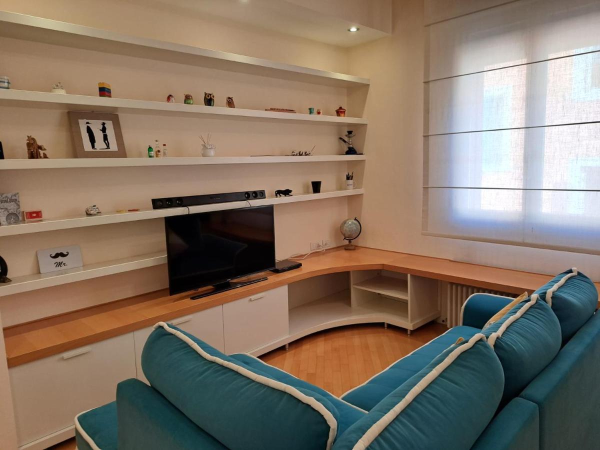 Bolognamania Apartments-Roger Bagian luar foto